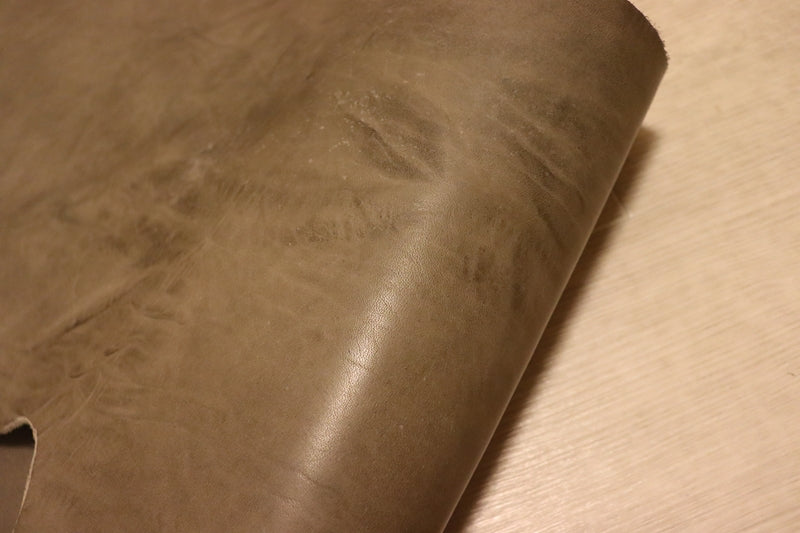 ds53円！[ライトグレー]クラフトの定番 ベリー イタリアンレザー 牛革 ヌメ革 スムース加工 ピットなめし 89ds