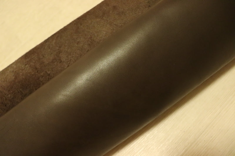 ds55円！[ヴィンテージ]新入荷 ベリー イタリアンレザー 牛革 ヌメ革 スムース加工 ピットなめし 122ds