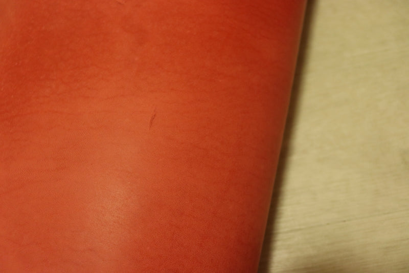 ds55円！[レッド]新入荷 ベリー イタリアンレザー 牛革 ヌメ革 スムース加工 ピットなめし 58ds