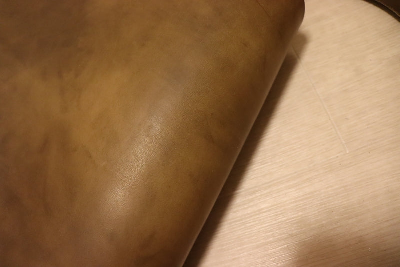 ds55円！[カーキ]新入荷 ベリー イタリアンレザー 牛革 ヌメ革 オイルヌメ ピットなめし 90ds