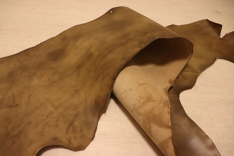 ds55円！[カーキ]新入荷 ベリー イタリアンレザー 牛革 ヌメ革 オイルヌメ ピットなめし 90ds