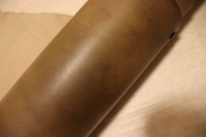 ds55円！[カーキ]新入荷 ベリー イタリアンレザー 牛革 ヌメ革 オイルヌメ ピットなめし 90ds