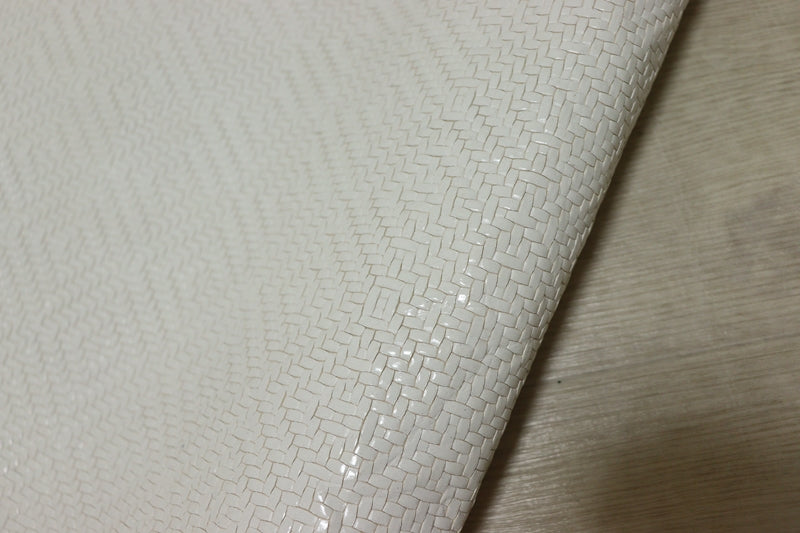 ds60円！[オフホワイト]新入荷 イタリアンレザー 牛革 ヌメ革 ショルダー メッシュ型押し 100ds