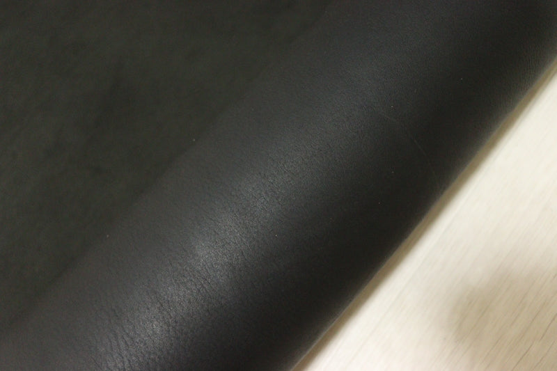 ds65円！[ブラック]新入荷 イタリアンレザー 牛革 ヌメ革 スムース加工 ベンズ 120ds