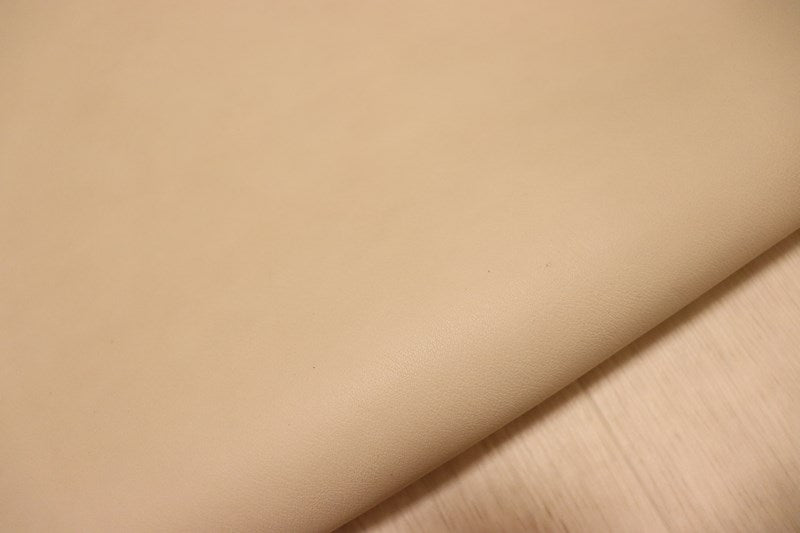 ds65円！[ベージュ]新入荷 イタリアンレザー 牛革 ヌメ革 シュリンク加工 124ds