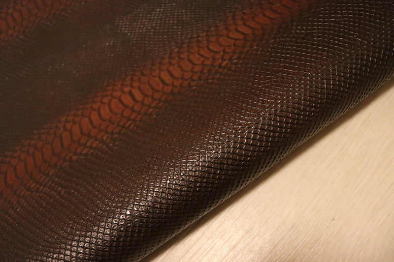 ds70円！[ヴィンテージブラウン]新入荷 イタリアンレザー 牛革 ヌメ革 ショルダー スネーク型押し 上質 117ds