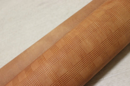 ds70円！[TAN]新入荷 イタリアンレザー 牛革 ヌメ革 ショルダー チェック型押し 150ds