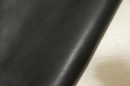 ds70円！[ブラック]新入荷 イタリアンレザー 牛革 ヌメ革 ショルダー スムース加工 162ds