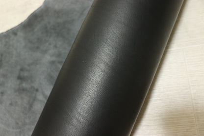 ds72円！[ブラック]新入荷 イタリアンレザー 牛革 ヌメ革 ショルダー スムース加工 Wショルダー 135ds