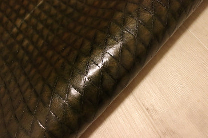 ds72円！[ダークオリーブ]新入荷 イタリアンレザー 牛革 ヌメ革 ショルダー キルティング調型押し 上質 94ds