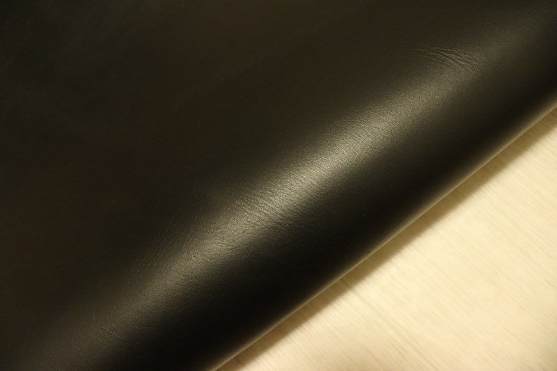ds75円！[ブラック]新入荷 イタリアンレザー 牛革 ヌメ革 ショルダー スムース加工 ITALREL 136ds