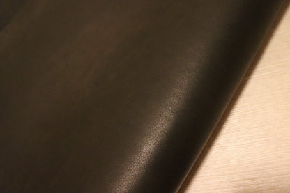 ds75円！[ブラック]新入荷 イタリアンレザー 牛革 ヌメ革 ショルダー スムース加工 上質 145ds