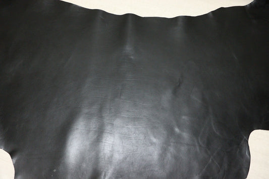 ds75円！[ブラック]新入荷 イタリアンレザー 牛革 ヌメ革 ショルダー スムース加工 Wショルダー 190ds