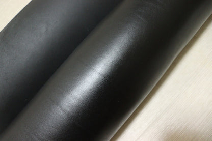 ds75円！[ブラック]新入荷 イタリアンレザー 牛革 ヌメ革 ショルダー スムース加工 Wショルダー 190ds