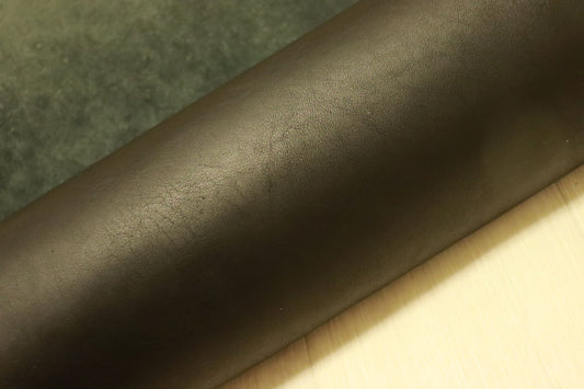ds75円！新入荷！上質！ショルダー　オイルヌメ　ブラック　111ds