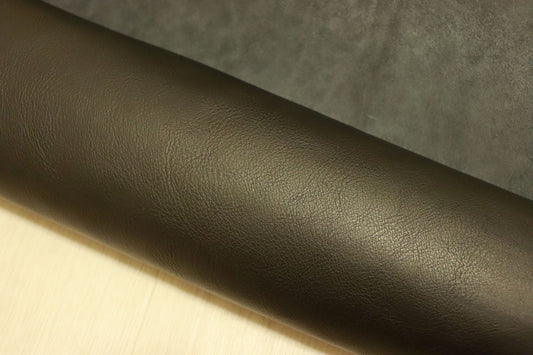 ds75円！新入荷！上質！シュリンク加工　ショルダー　ブラック　ヌメ革　156ds