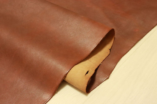ds75円！新入荷！上質！オイルワックス　シュリンク加工　レッドブラウン　ヌメ革　127ds