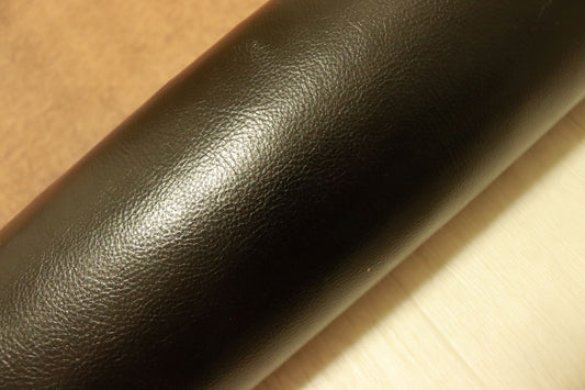 ds75円！新入荷！CONCERIA 800社　セミアニリン　ブラック　エンボス加工　ショルダー　ヌメ革　149ds