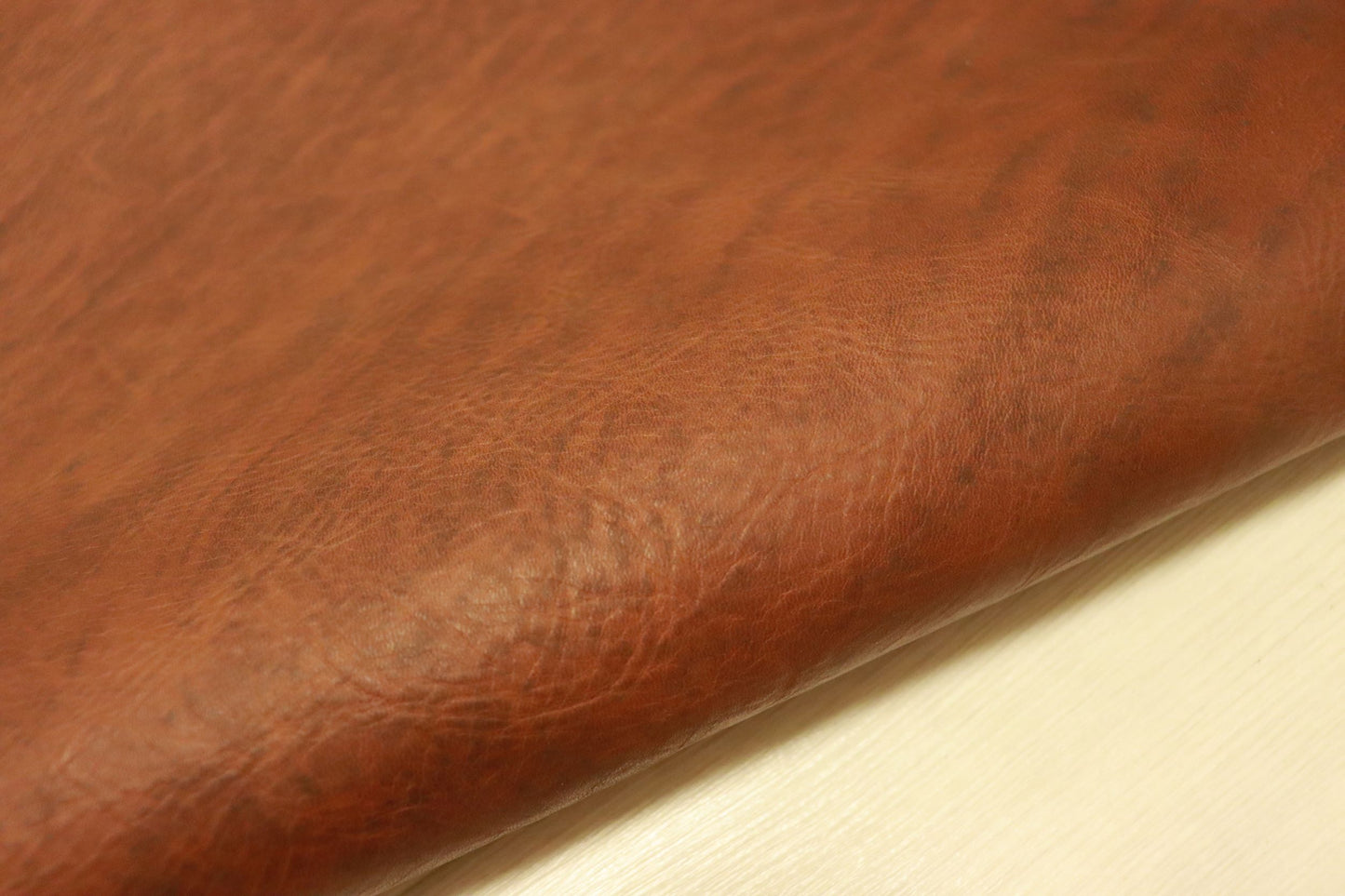 ds75円！新入荷！上質！オイルヌメ　ムラ染加工　チョコブラウン　ショルダー　147ds
