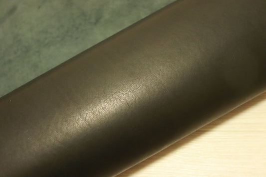ds75円！新入荷！CONCERIA 800社　ブラック　オイルヌメ　ショルダー　123ds