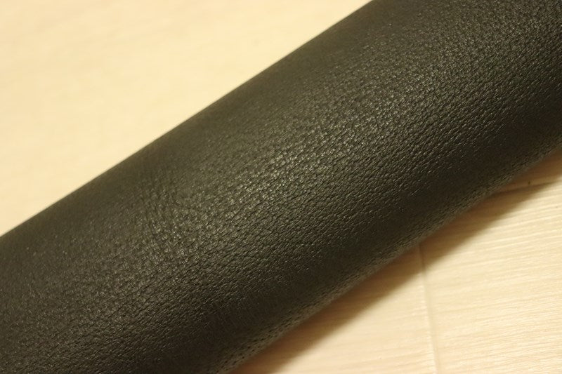 ds25円！[ブラック]新入荷 国産 豚革 ヌメ革 スムース加工 80ds