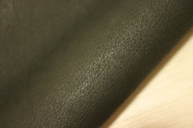 ds25円！[ブラック]新入荷 国産 豚革 ヌメ革 スムース加工 80ds
