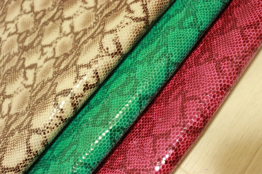ds28円！[カラフル]SALE!国産 豚革 フィルム貼り スネークプリント 100ds