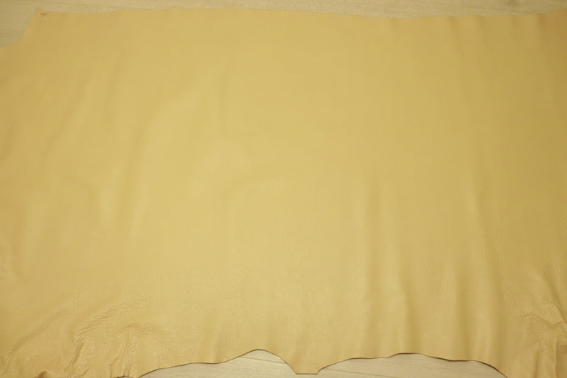 ds28円！[オークルベージュ系]新入荷 国産 牛革 姫路レザー クロム革 シュリンク加工 266ds
