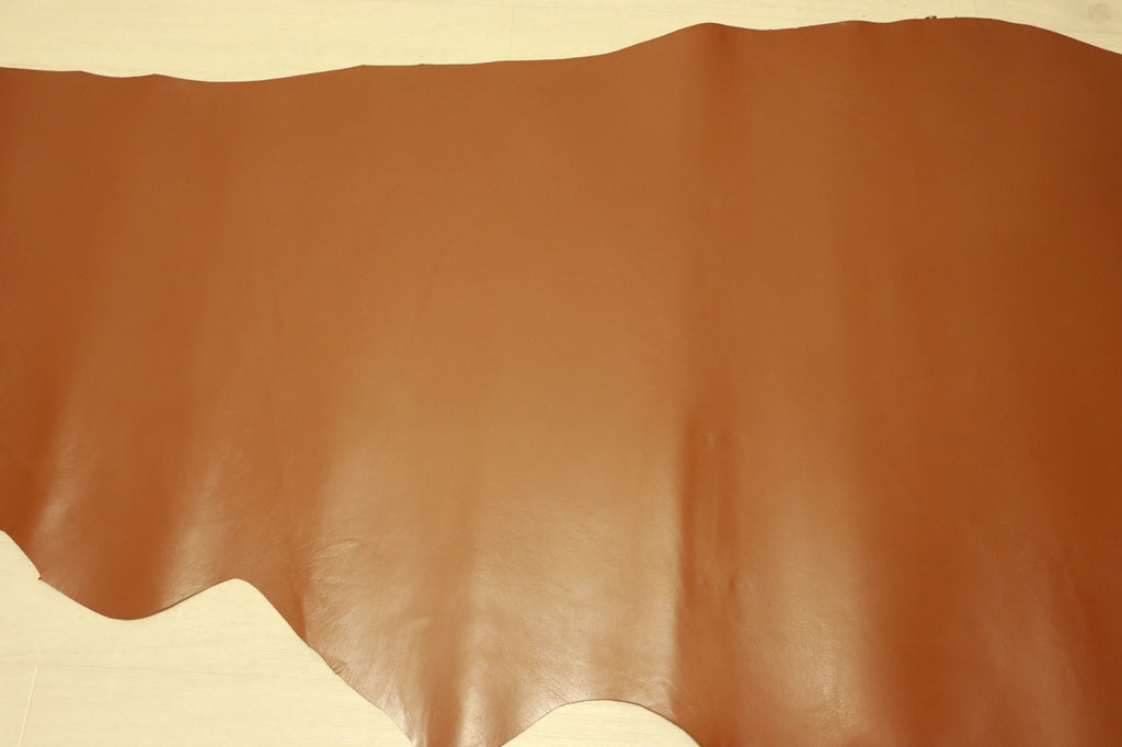 ●ヌメ革●タンニン鞣し/バッファロー●112ds●上質/BLACK● ds53円！[キャメルブラウン]ワイルドな作品に！ ○ヌメ革○タンニン鞣し&frasl;牛革○112ds○一級品&frasl;ブルー&frasl;即決価格 レザークラフト・革販売のニシカワレザー バッファロー タンニン鞣し レザークラフト用革材料専門店