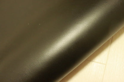 ds70円！[ブラック]新入荷 イタリアンレザー 牛革 ヌメ革 ショルダー エンボス加工 オイルヌメ 170ds